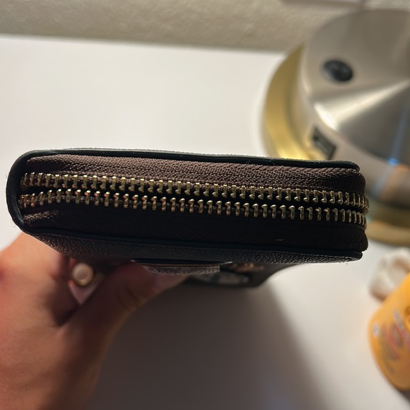 Coach Wallet - Picture 6 of 7